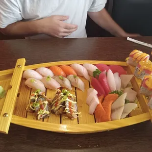 We got the sushi boat. Everything was fresh, flavorful and tasted amazing! I also got the tempura veggies appetizer.. Loved everything!