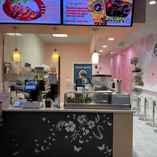 Counter to order and pickup orders from