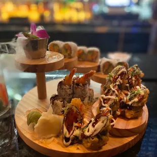 Sushi rolls! Beautiful presentation