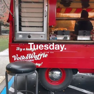 outside, ramen and noodles