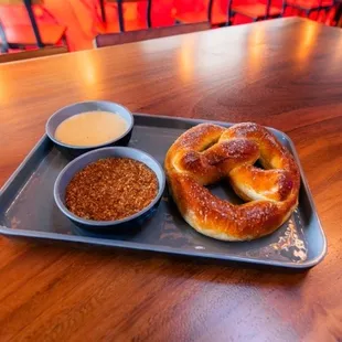 Pretzel cheese SG mustard