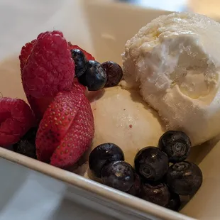 Coconut and rice pudding gelato with berries