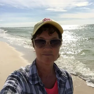 Lisa B.