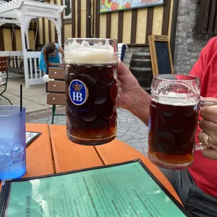 1 liter and 1/2 liter Stein of beer
