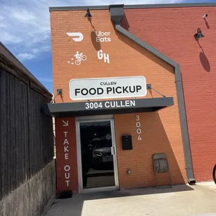 Entrance.   Yes, this is the place.