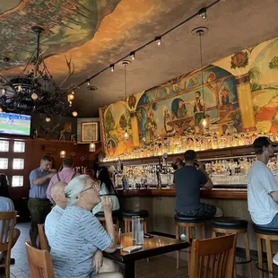 Von Trier interior and bar.