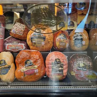 Don Vonderhaar&apos;s Market. 19 W. Pleasant Street Reading, Ohio 45215 
Offers freshly cut meats, groceries, beer, liquor, wine a...