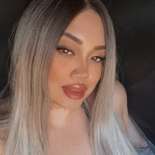 Nicole R.