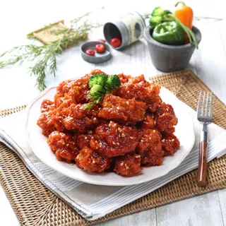 Crispy Fried Seasoned Spicy Chicken