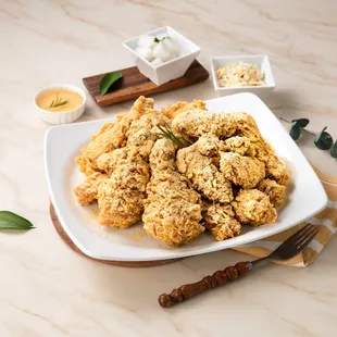 chicken wings and fried chicken, fried chicken wings, chicken, food, bbq wings, chicken wings, fried chicken, bbq chicken, poultry