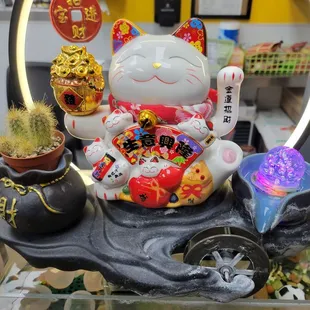 Lucky Money Cat