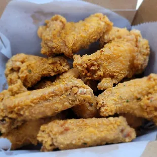 Haven&apos;t eaten Von&apos;s Chicken since last yr? Our Dinner was fr @Von&apos;s Chicken, I enjoy this Original Chicken, all FRIED yum! #SupportLocalHi