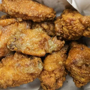 chicken wings and fried chicken, fried chicken wings, fried chicken, chicken, bbq wings, poultry, chicken wings, food, bbq chicken