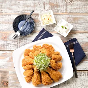 chicken wings and fried chicken, chicken wings, fried chicken, chicken, bbq wings, fried chicken wings, bbq chicken, food, poultry