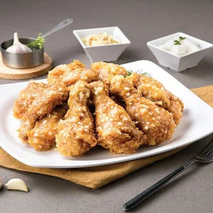 Crispy Garlic Chicken-Crispy Fried Chicken with Garlic Sauce