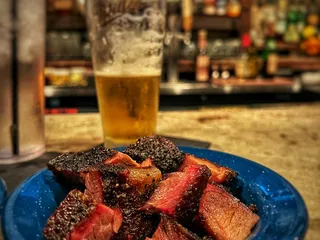 MOJO no.4 Urban BBQ Whiskey Bar