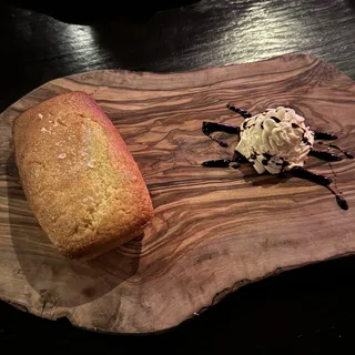 Famous Cornbread (DD)