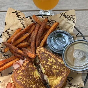 Monte cristo &amp; sweet potato fries