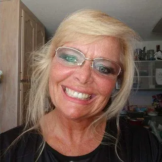 Karen R.