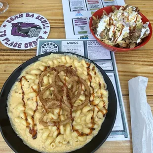 Craft Mac and cheese and green chili fries