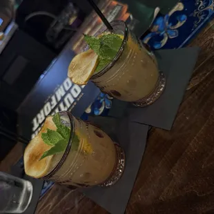 Whiskey pear smash ! Delicious