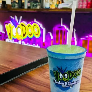 Cup changes color with cold beverage