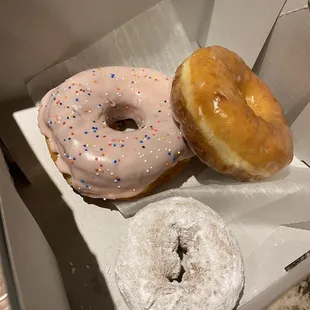 Homer - Glazed Old Fashioned -- Powdered Sugar Cake