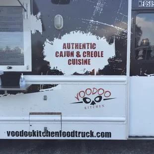 The food trucks are out in force behind the Fashion Square mall!