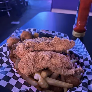 chicken tender basket