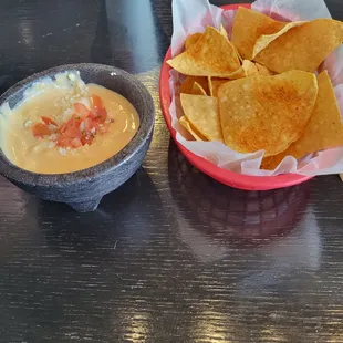 Chips and queso