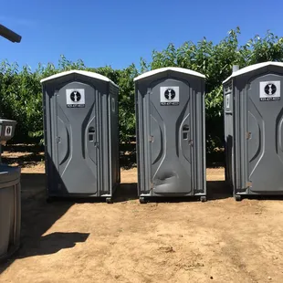 3 clean porta potties with handwash station. Not all U-Pick farms have these, thank you Vornhagen!