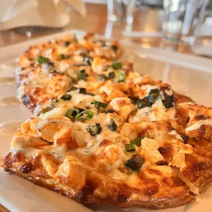 Kickin Chicken flatbread