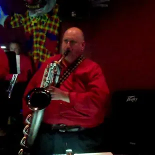 Dave Holz - Prime Time Big Band. Featured here, Tony Fortunato. At VOSH the fourh Tuesday of each month. (or fifth Tues. if applicable)