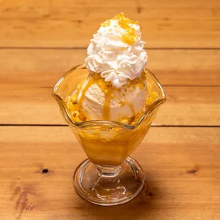Caramel Crunch Sundae