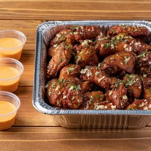 Garlic Chicken Wings Party Tray