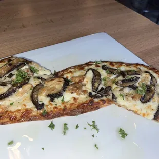 food, pizza