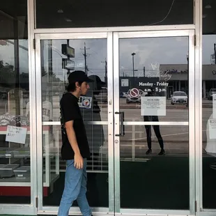 The sign addressing they would be back at 2:30