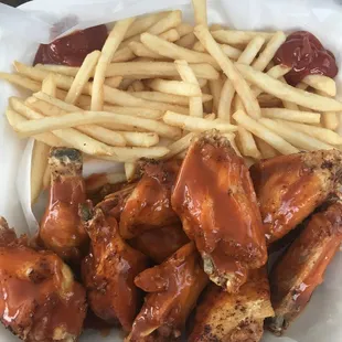 poultry, fried chicken, fried chicken wings, food, bbq wings, chicken, chicken wings, chicken wings and fried chicken, bbq chicken