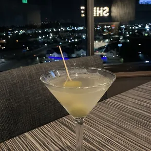 Tanqueray martini, dirty.