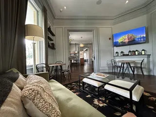 Hotel Ella