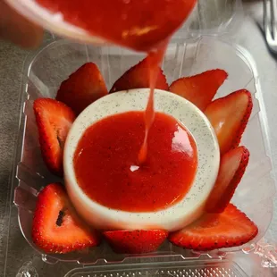 Panna cotta with fresh strawberries