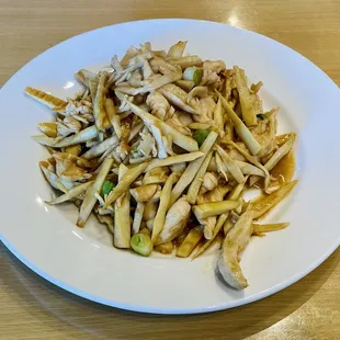 38. Shredded Pork with Bamboo Shoot