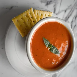 Tomato basil soup