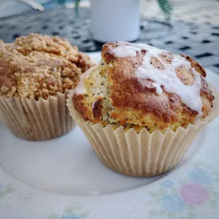food, dessert, cupcakes
