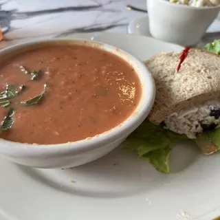 NEW Cranberry Walnut Chicken Salad Sandwich Lunch