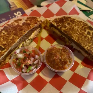 Crunchwrap (shredded beef)