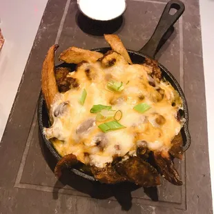 Chili cheese fries