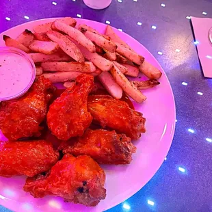 Buffalo Wings &amp; Fries