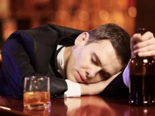 Hide-A-While Lounge