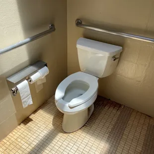 7/2021 bathroom is clean